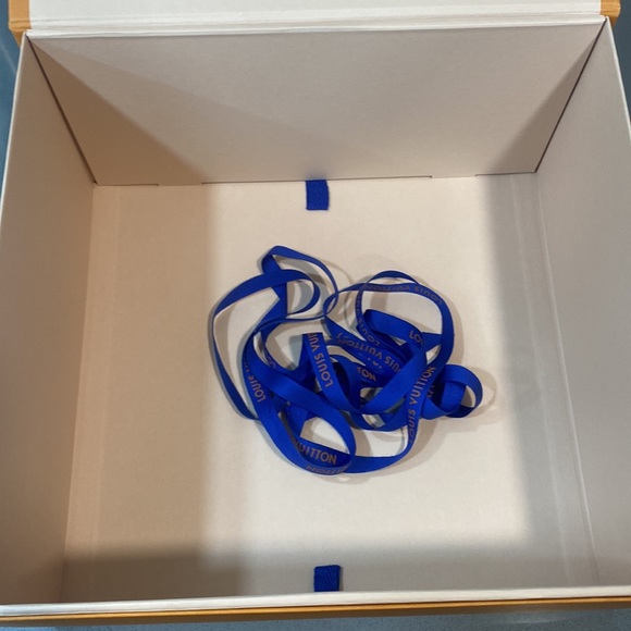 Louis Vuitton Box - Picture 10 of 10